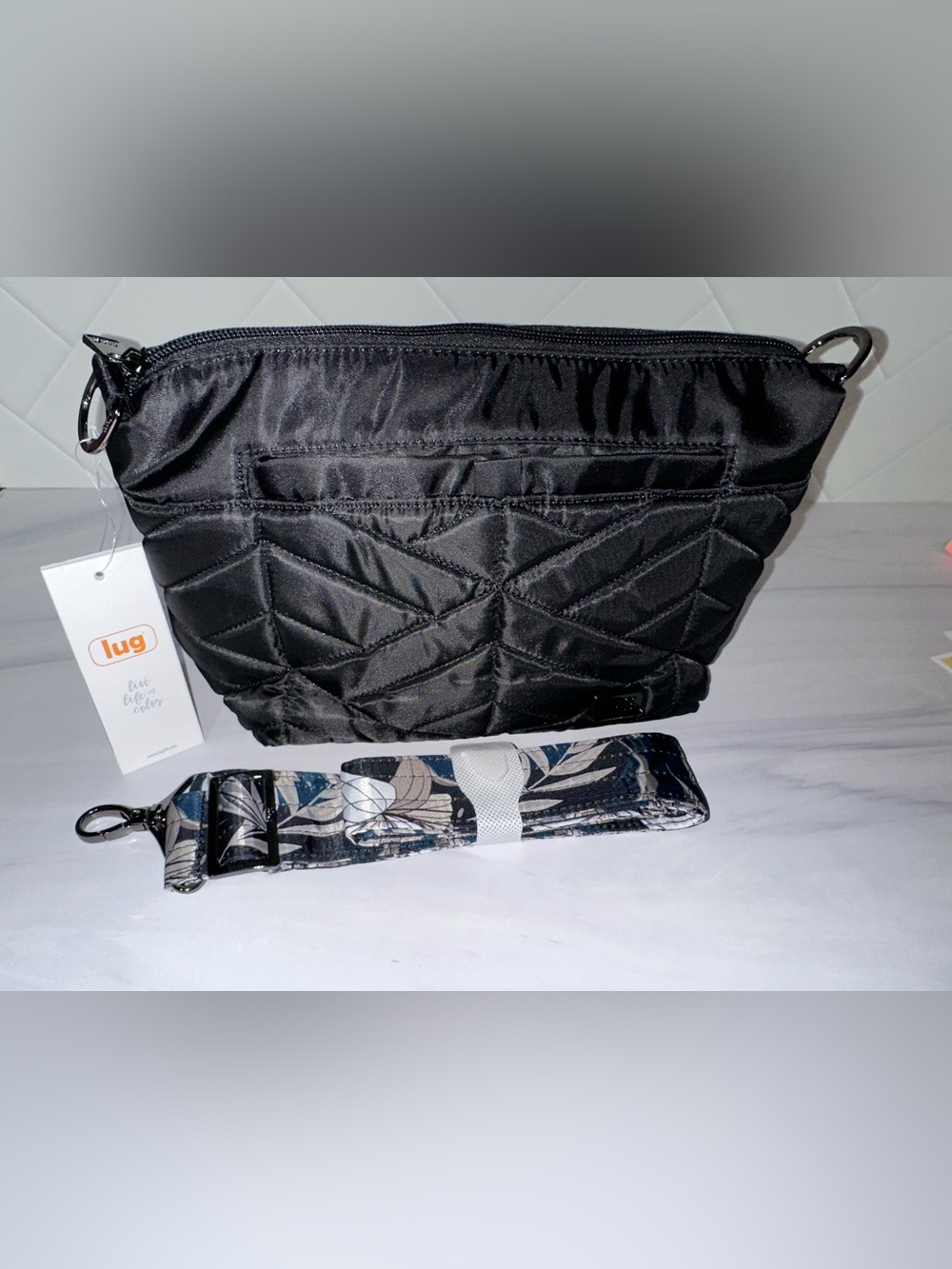 Lug Flare crossbody Black with Lily Black strap / interior - NEW